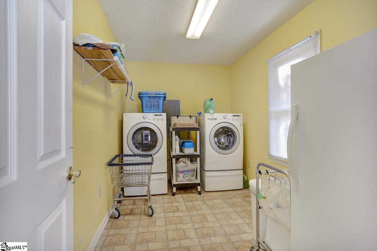 53 Pecan Lane Fountain Inn, SC 29644 - Photo 6 of 21 Gallery Image 6