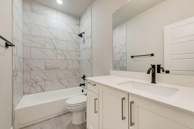 $2,295 | 4258 Clovis Street, Midlothian, TX 76065