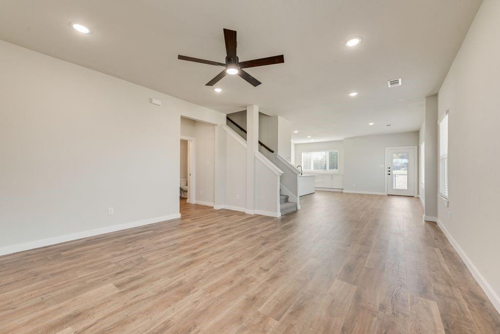 4258 Clovis Street Midlothian, TX 76065 - Photo 2 of 19