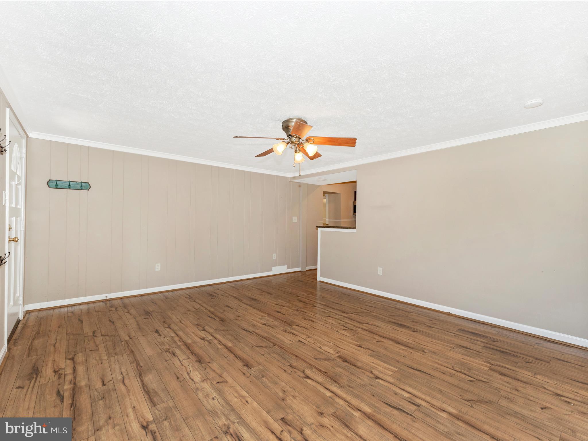 11817 Patrick Road Hagerstown, MD 21742 - Photo 8 of 52 Living Room