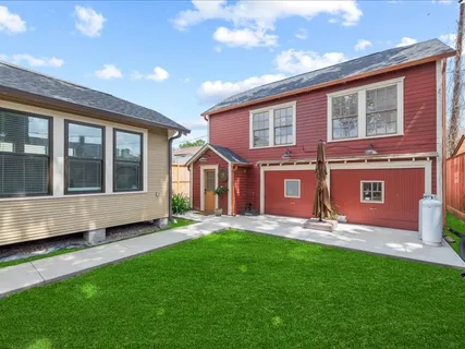 $1,195,000 | 629 East 19th Street, Houston, TX 77008