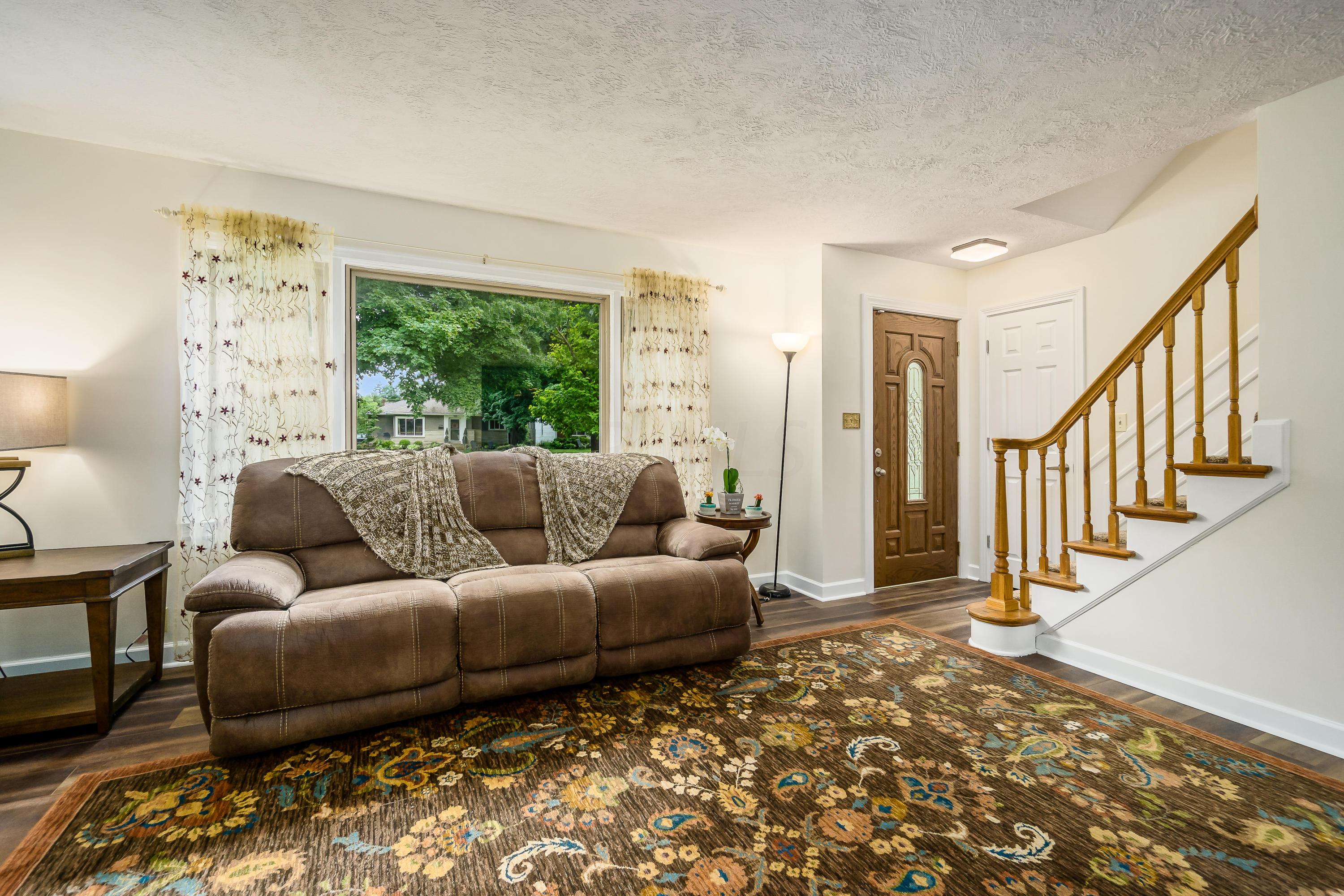 3197 Mountview Road Upper Arlington, OH 43221 - Photo 6 of 32