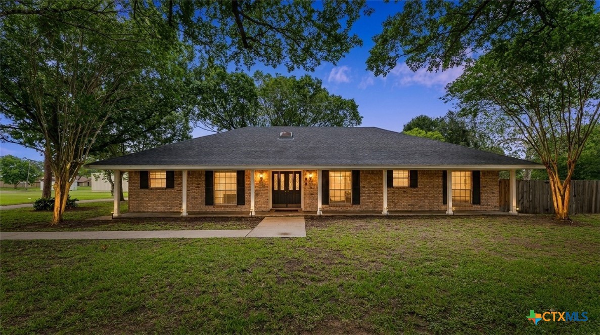 602 Bingham Road Victoria, TX 77904 - Photo 11 of 48