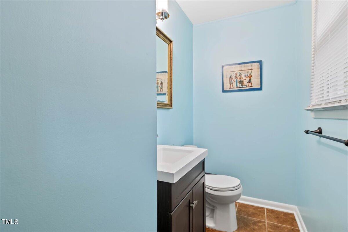 2100 Oakview Court Raleigh, NC 27604 - Photo 14 of 27 14-2100 Oakview-14