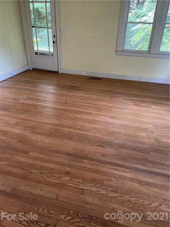 28 Overlook Road Asheville, NC 28803 - Photo 7 of 16 Gallery Image 7