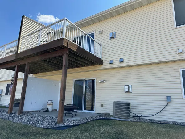 $349,900 | 4129 Jarmann Lane, Shakopee, MN 55379