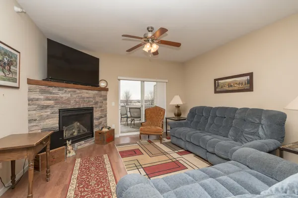 $349,900 | 4129 Jarmann Lane, Shakopee, MN 55379