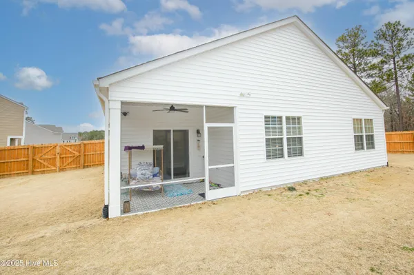 $2,300 | 608 Rex Court, Carthage, NC 28327