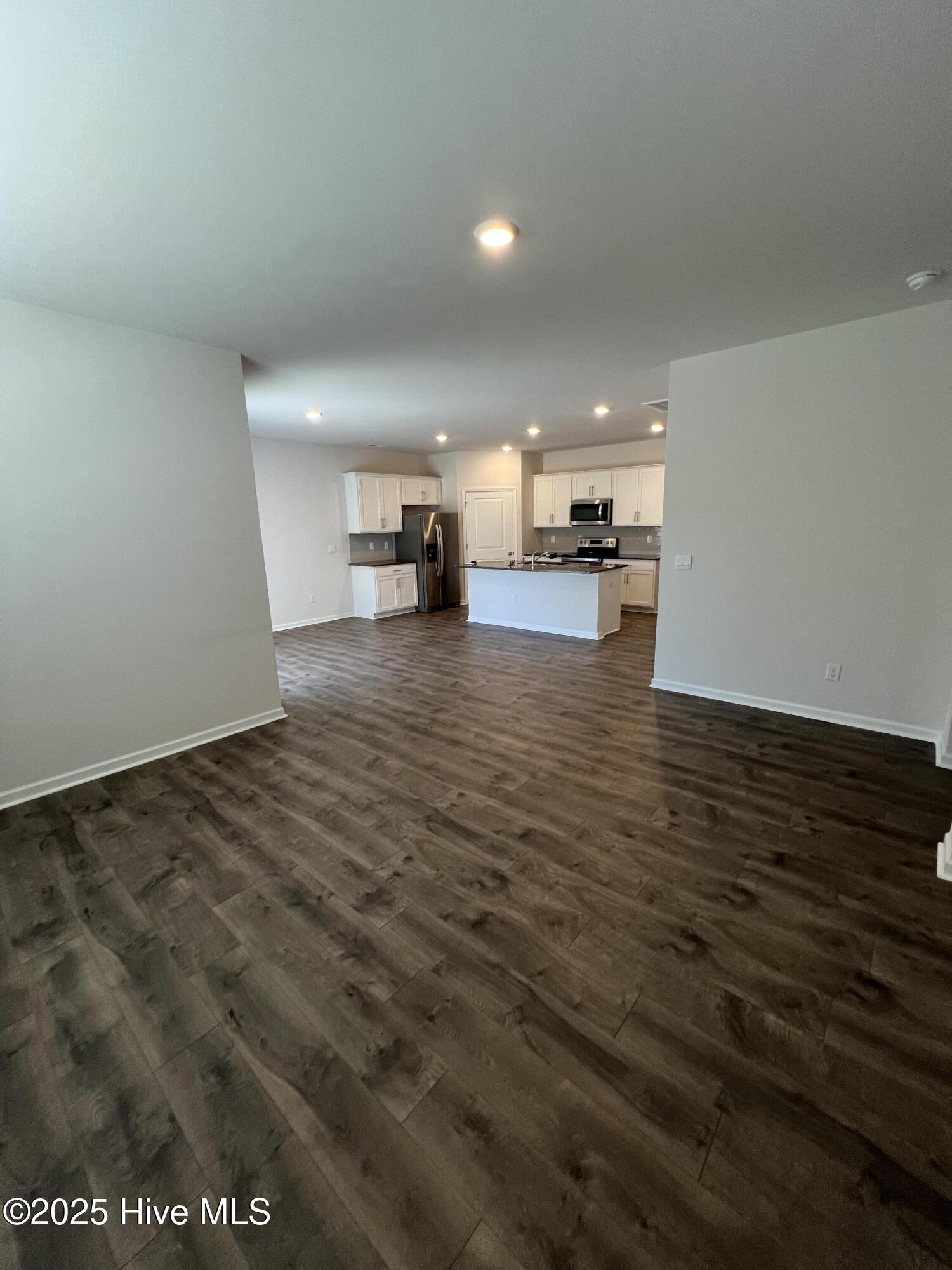 608 Rex Court Carthage, NC 28327 - Photo 5 of 38 IMG_7400