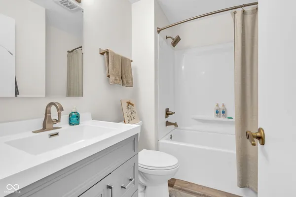 $530,000 | 56 South Cataract Road, Spencer, IN 47460