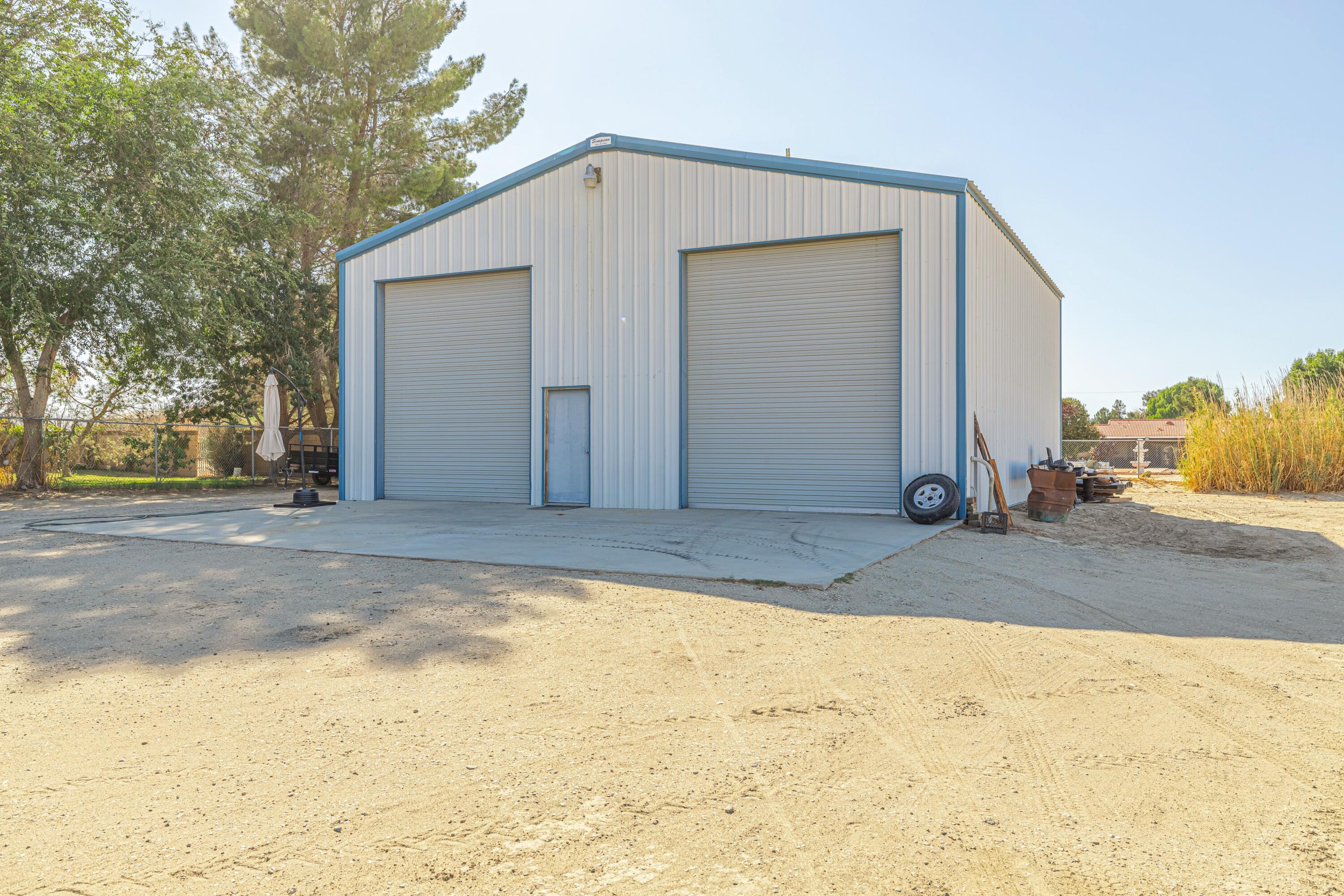 43233 55th Street East Lancaster, CA 93535 - Photo 44 of 46 a view of a house basement