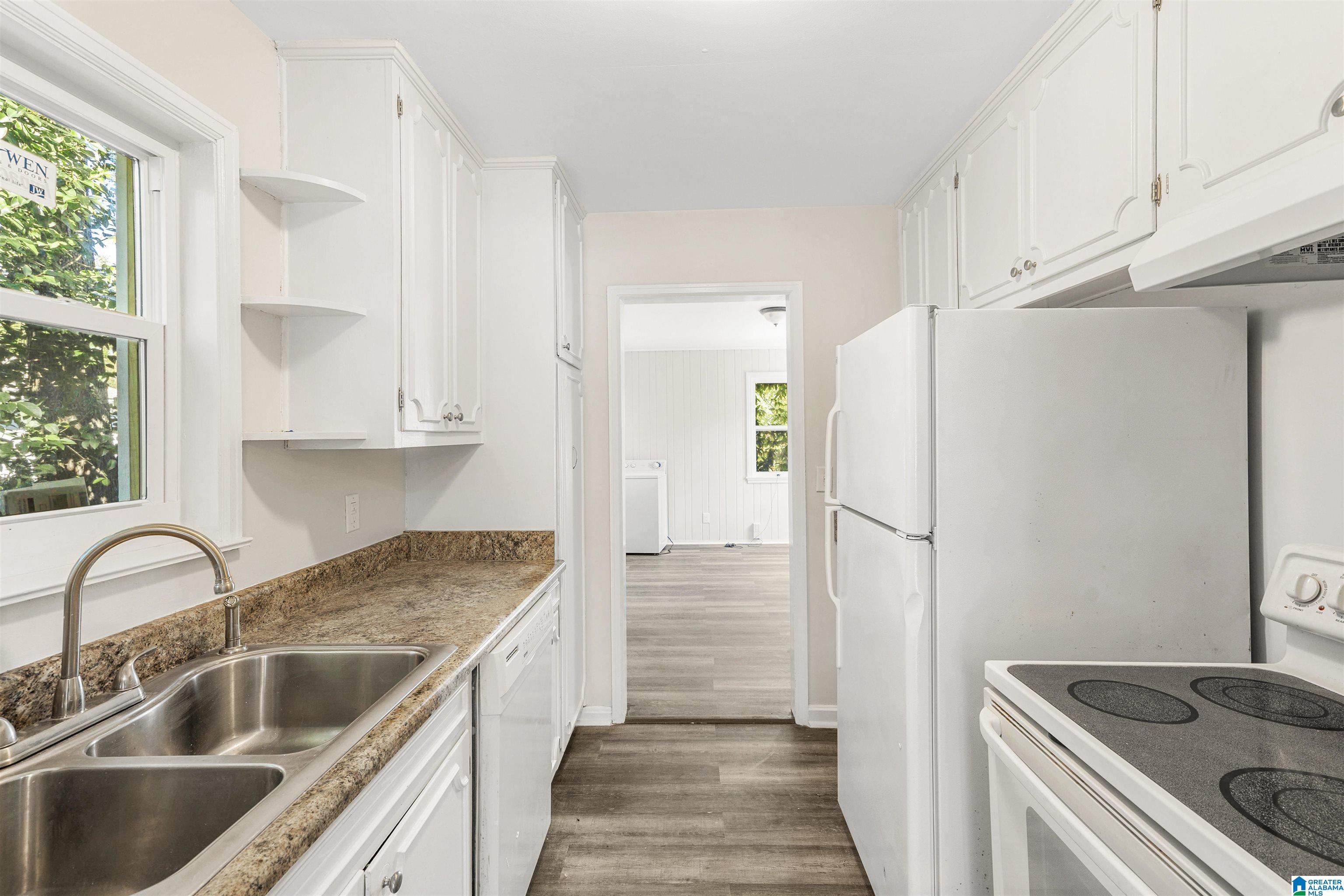 2100 Spring Hill Avenue Mobile, AL 36607 - Photo 34 of 40