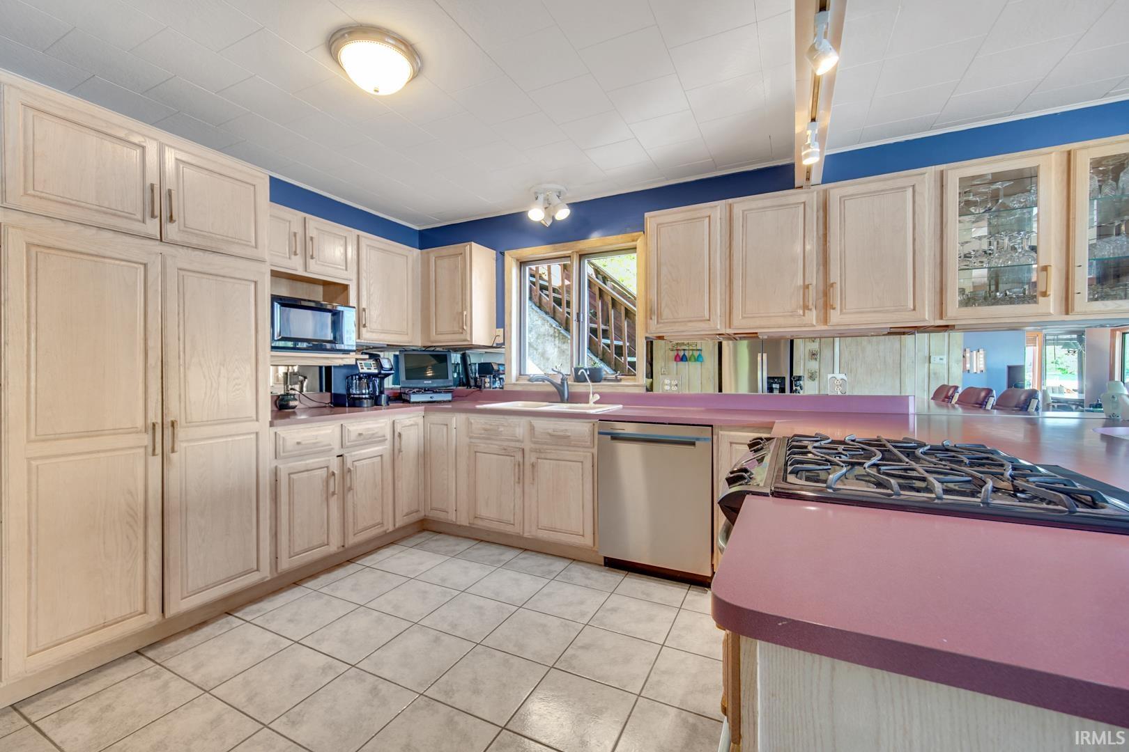 16386 Pretty Lake Road Plymouth, IN 46563 - Photo 13 of 24