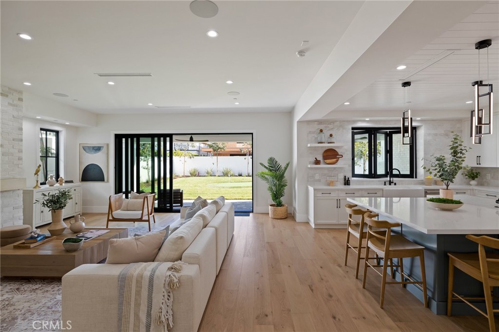 1820 9th Street Manhattan Beach, CA 90266 - Photo 38 of 75 a living room with furniture and a large window