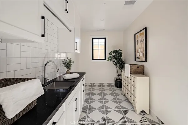 $5,199,000 | 1820 9th Street, Manhattan Beach, CA 90266