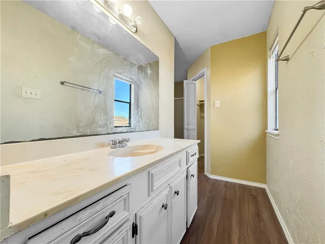 $2,000 | 4250 Snowbird Drive, Corpus Christi, TX 78413