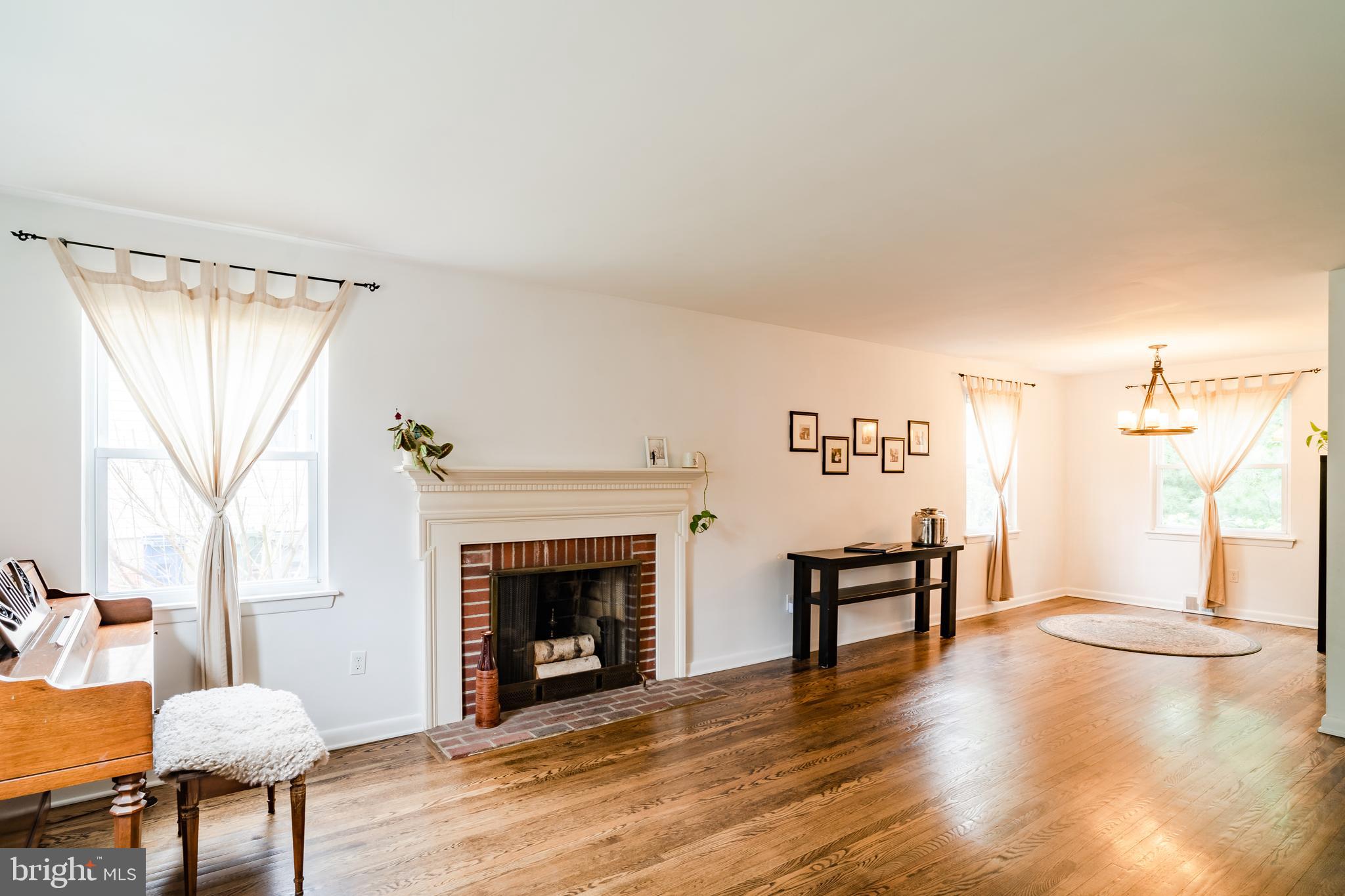 2268 Cross Road Glenside, PA 19038 - Photo 3 of 30 Gallery Image 3