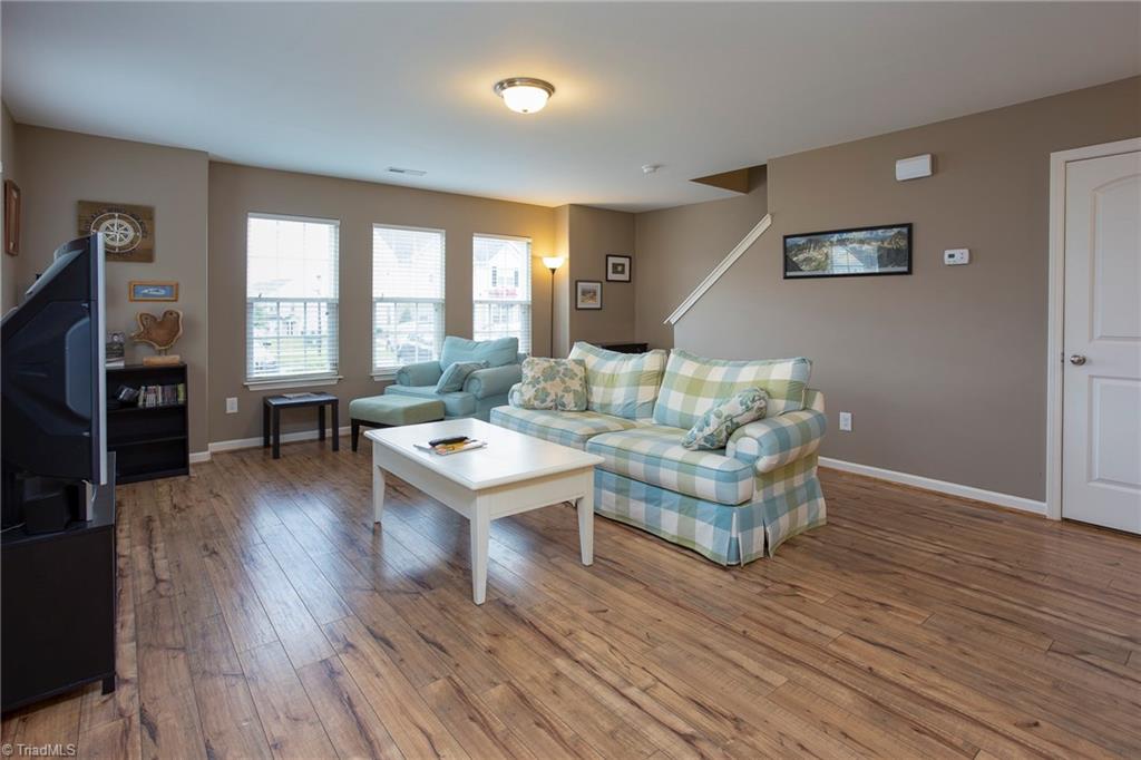 474 Ridgebrooke Drive High Point, NC 27265 - Photo 4 of 23 Gallery Image 4