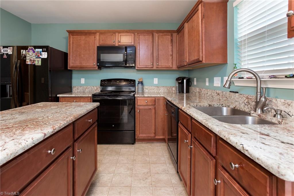 474 Ridgebrooke Drive High Point, NC 27265 - Photo 9 of 23 Gallery Image 9