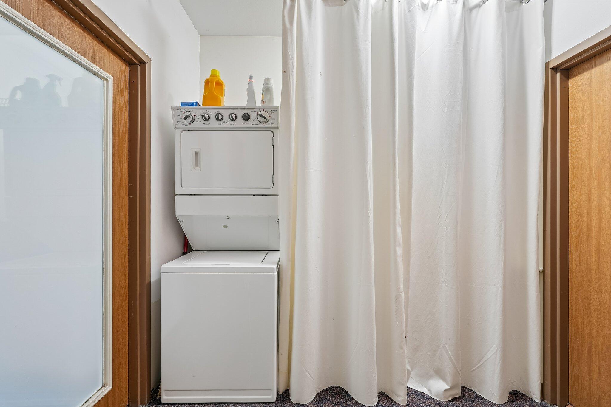 1111 55th Street, Unit 5 Kenosha, WI 53140 - Photo 16 of 24 16-web-or-mls-55th St 5-S0906-016