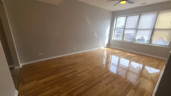 $1,600 | 1407 East 69th Place, Unit 2, Chicago, IL 60637