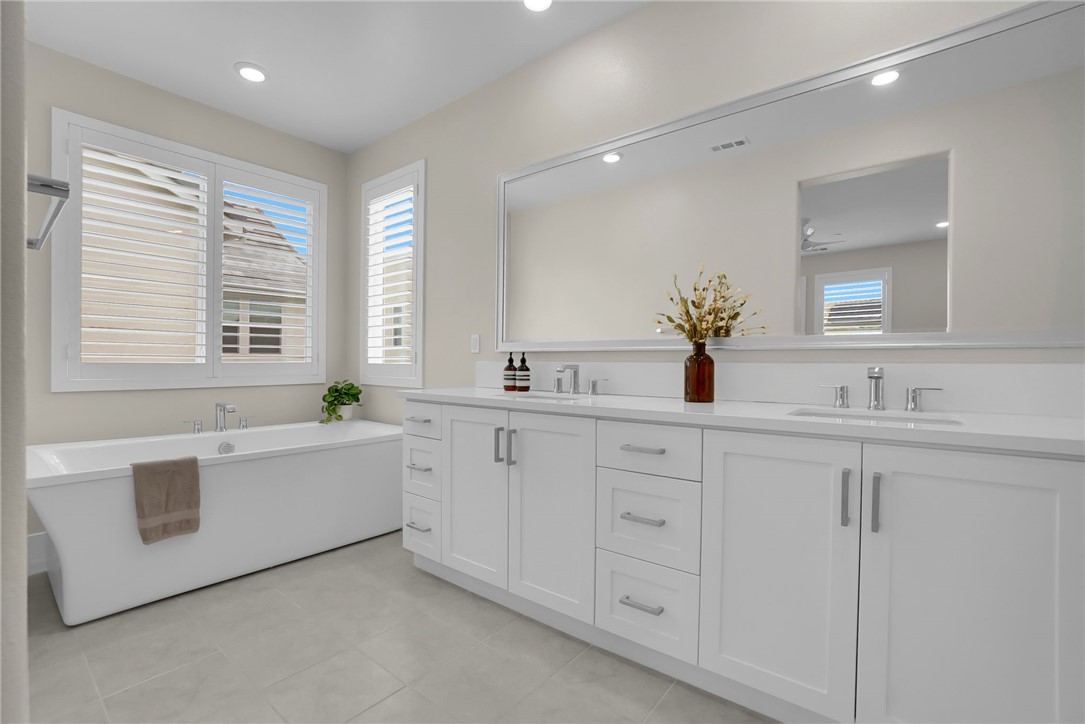 27014 Declaration Road Valencia, CA 91381 - Photo 17 of 30