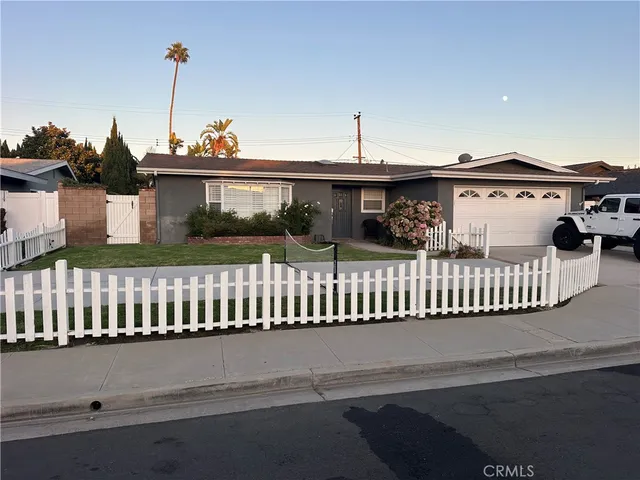 $5,750 | 3220 Idaho Place, Costa Mesa, CA 92626