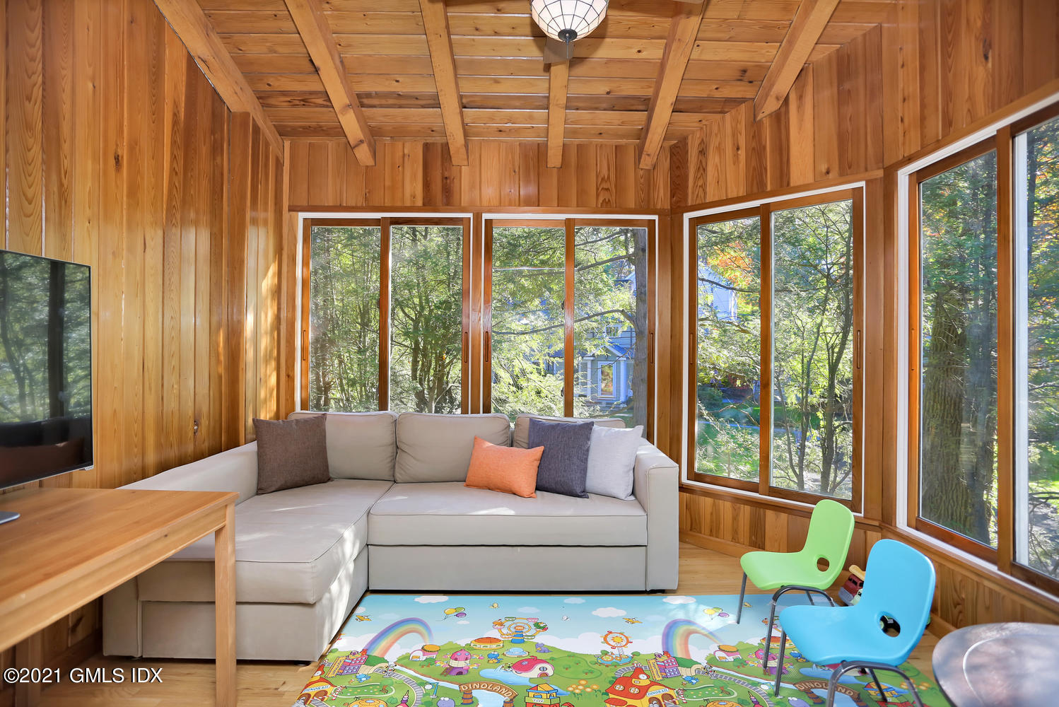 44 Hendrie Avenue Riverside, CT 06878 - Photo 8 of 21 a living room with furniture and a window