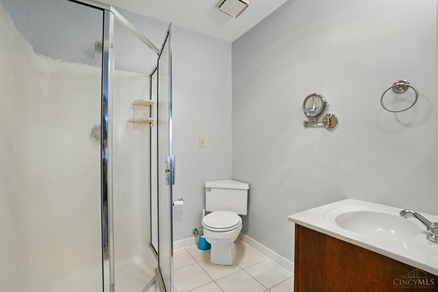5344 Werk Road, Unit C12 Cincinnati, OH 45248 - Photo 18 of 39 Gallery Image 18