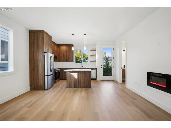 $449,000 | 9568 Southwest 91st Avenue, Unit 5, Portland, OR 97223