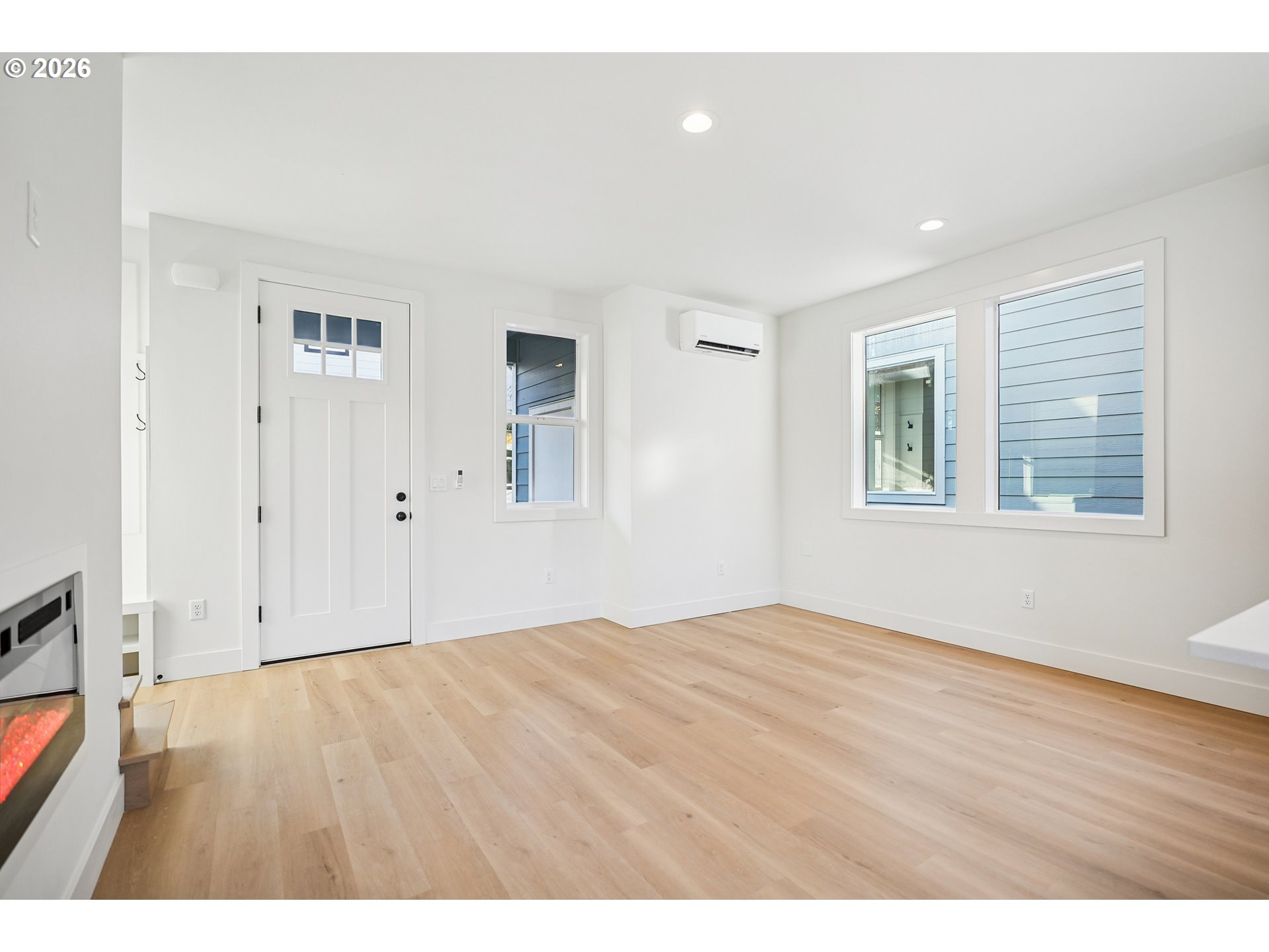 9568 Southwest 91st Avenue, Unit 5 Portland, OR 97223 - Photo 9 of 25