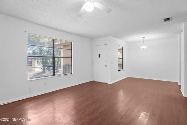 $1,295 | 476 Lombard Street, Unit 2D, Orange Park, FL 32073