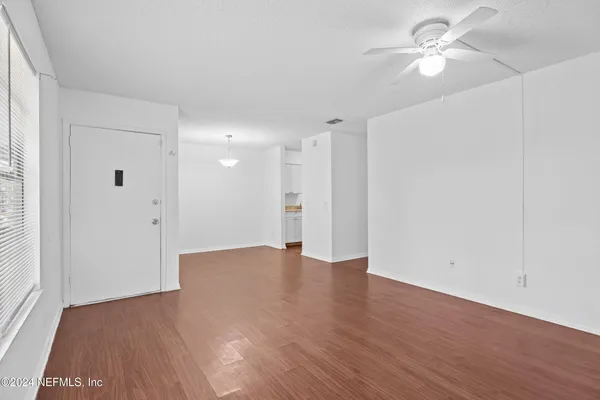 $1,295 | 476 Lombard Street, Unit 2D, Orange Park, FL 32073