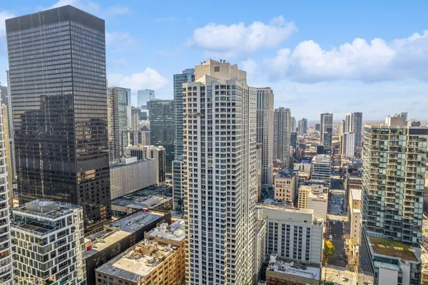 $3,600 | 440 North Wabash Avenue, Unit 2711, Chicago, IL 60611