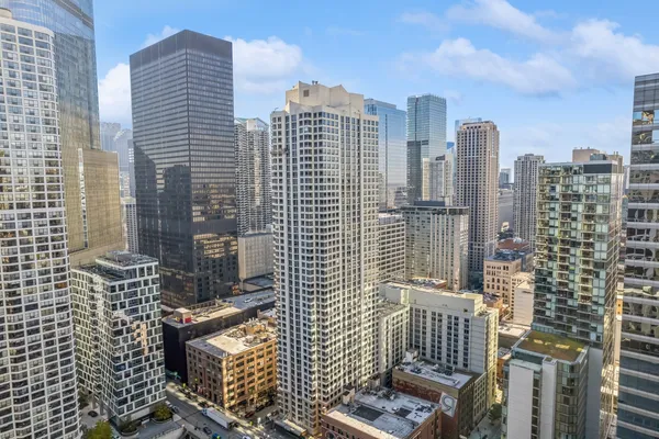$3,600 | 440 North Wabash Avenue, Unit 2711, Chicago, IL 60611