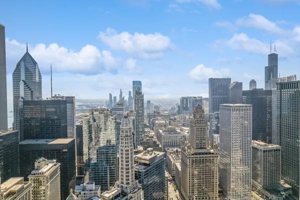 $3,600 | 440 North Wabash Avenue, Unit 2711, Chicago, IL 60611
