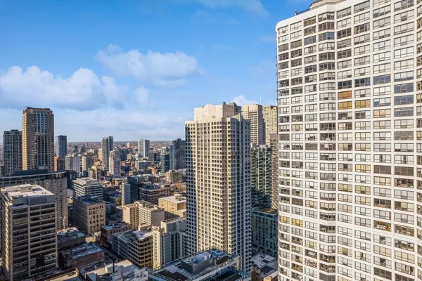 $3,600 | 440 North Wabash Avenue, Unit 2711, Chicago, IL 60611