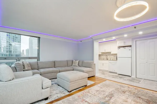 $3,600 | 440 North Wabash Avenue, Unit 2711, Chicago, IL 60611