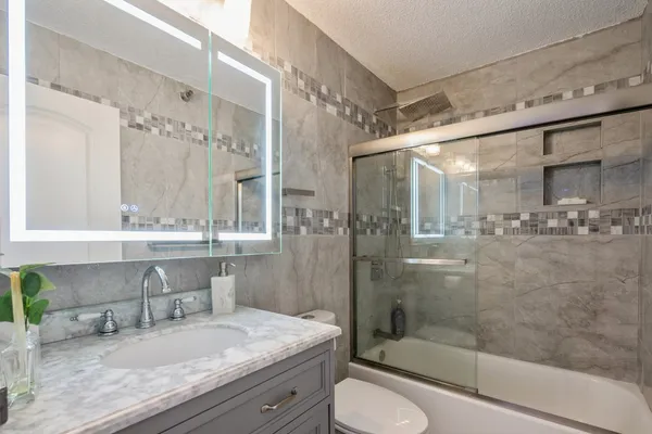 $3,600 | 440 North Wabash Avenue, Unit 2711, Chicago, IL 60611