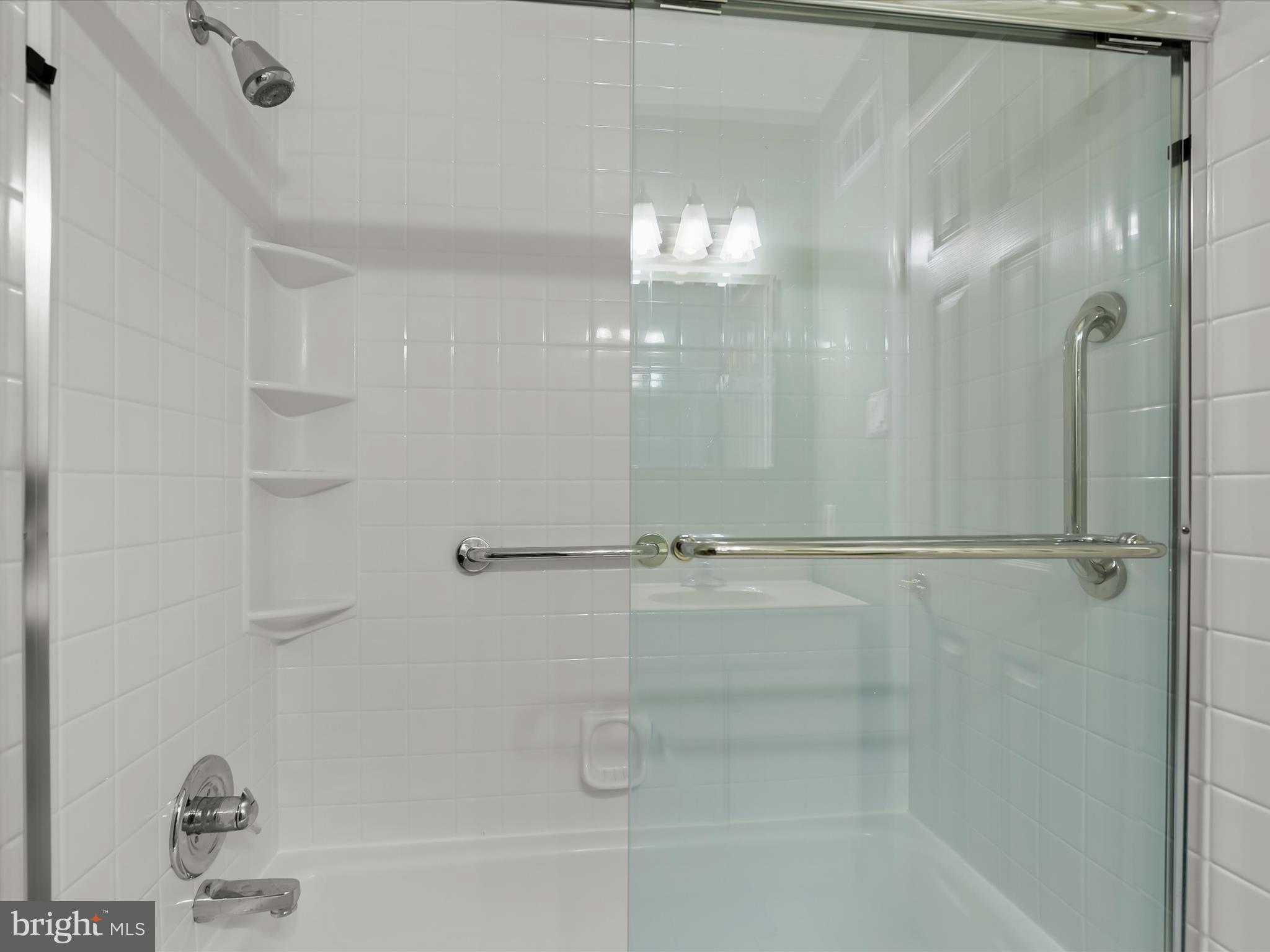 108 Bosun Road Arnold, MD 21012 - Photo 26 of 39 Full Bath