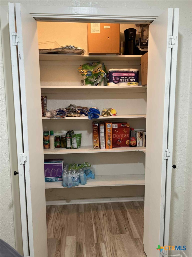 901 North Central Avenue Cameron, TX 76520 - Photo 12 of 25 Walk in pantry