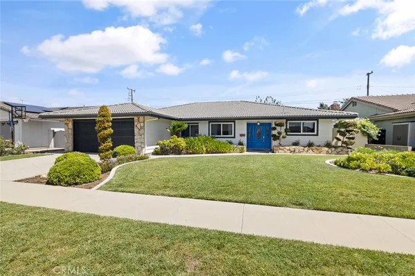 $1,250,000 | 1384 Roxborough Drive, Placentia, CA 92870