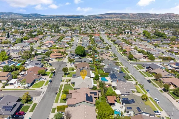 $1,250,000 | 1384 Roxborough Drive, Placentia, CA 92870