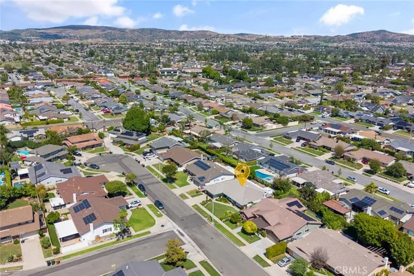 $1,250,000 | 1384 Roxborough Drive, Placentia, CA 92870