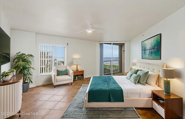 $1,200,000 | 735 N Highway, Unit 302, Indialantic, FL 32903