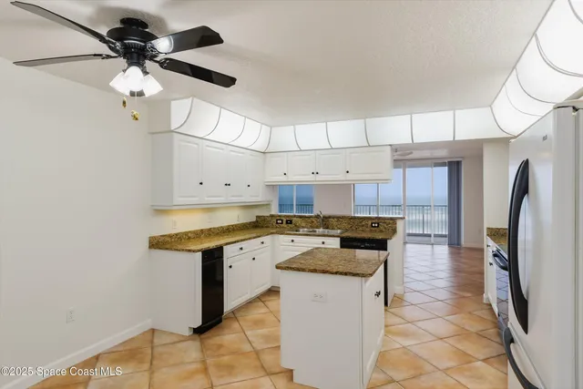 $1,200,000 | 735 N Highway, Unit 302, Indialantic, FL 32903