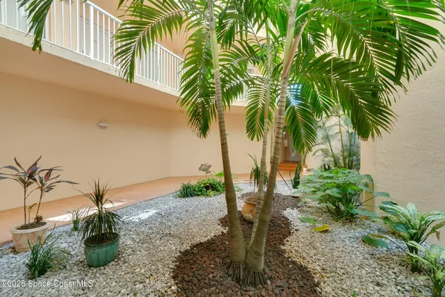 $1,200,000 | 735 N Highway, Unit 302, Indialantic, FL 32903