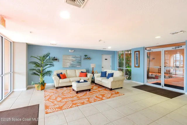 $1,200,000 | 735 N Highway, Unit 302, Indialantic, FL 32903