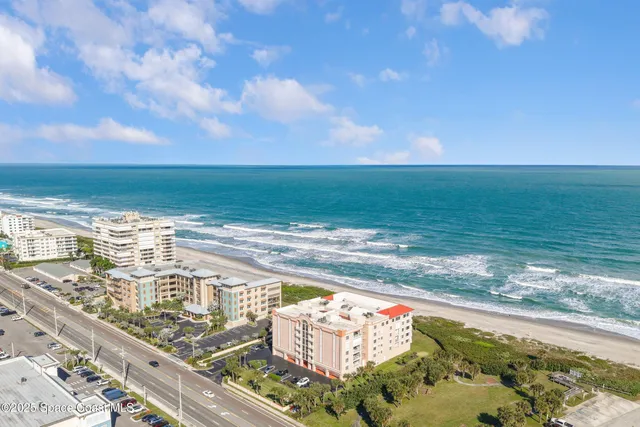 $1,200,000 | 735 N Highway, Unit 302, Indialantic, FL 32903