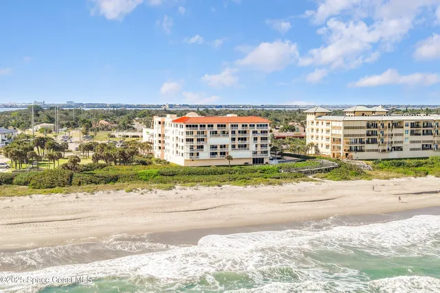 $1,200,000 | 735 N Highway, Unit 302, Indialantic, FL 32903